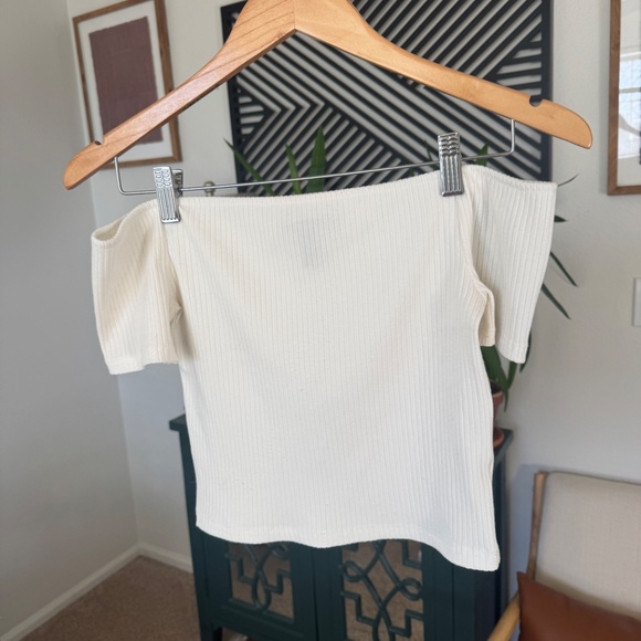 White Ribbed Crop Top - Medium - Picture 4 of 4